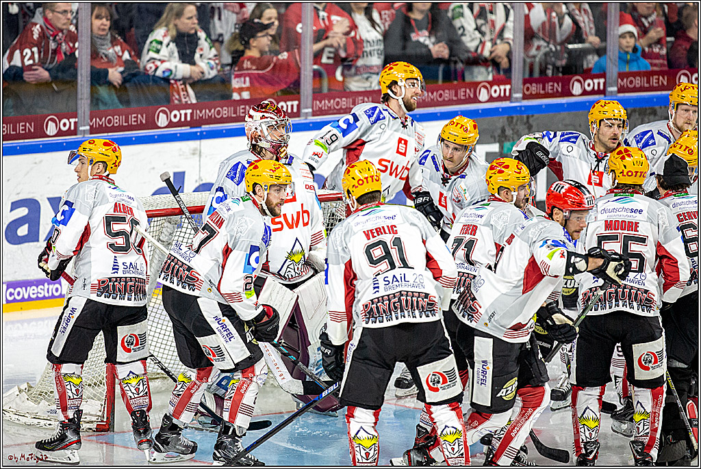 DEL;  Koelner Haie - Fischtown Pinguins Bremerhaven; Koeln, 22.12.2019
